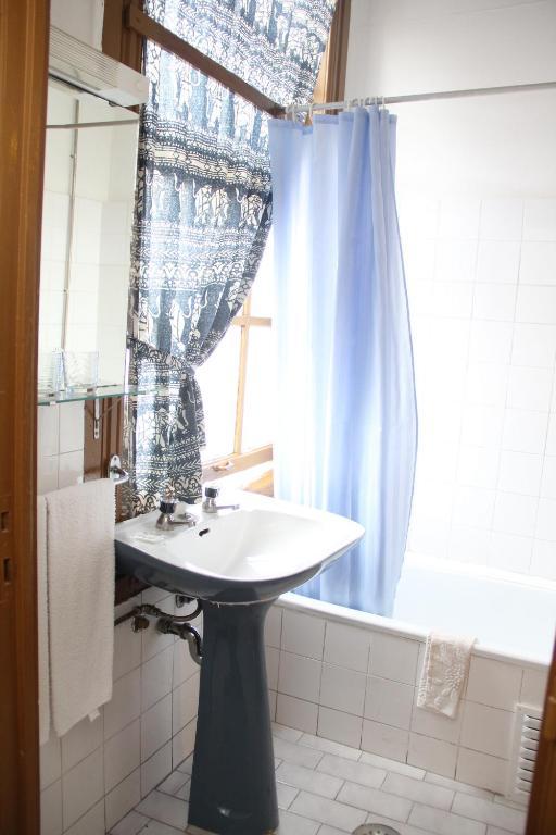 Monte Sinai Guest House Porto Bilik gambar